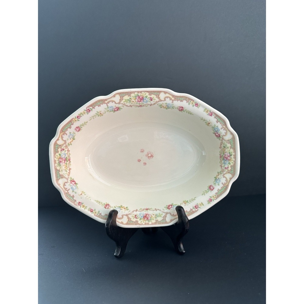 1930's Vintage Mount Clemens MILDRED PATTERN 9.5"X7"Vegetable Serving Bowl.